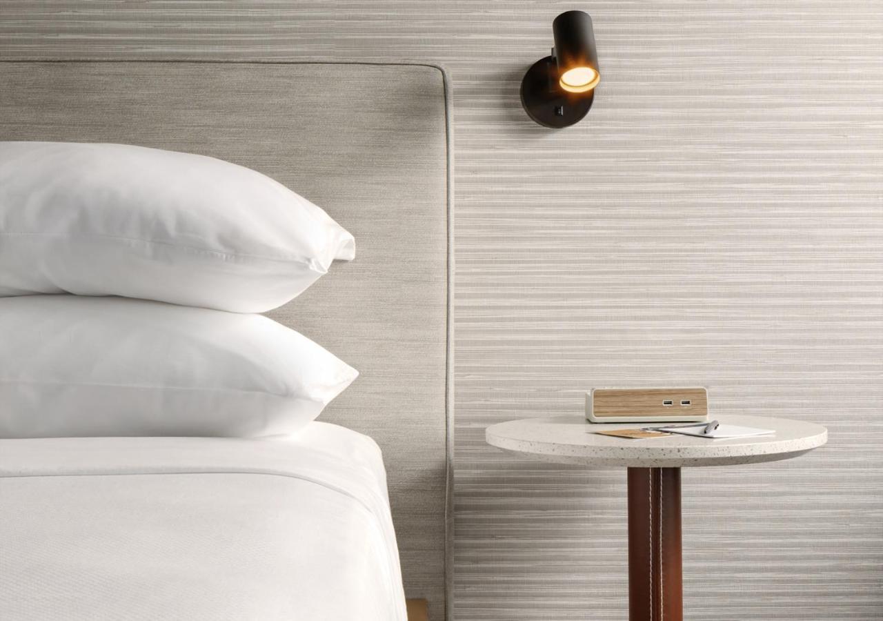 Hotel Tupelo, A Wyndham Hotel ภายนอก รูปภาพ