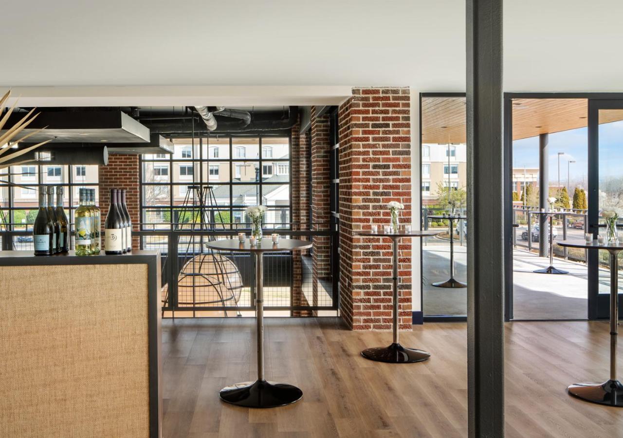 Hotel Tupelo, A Wyndham Hotel ภายนอก รูปภาพ