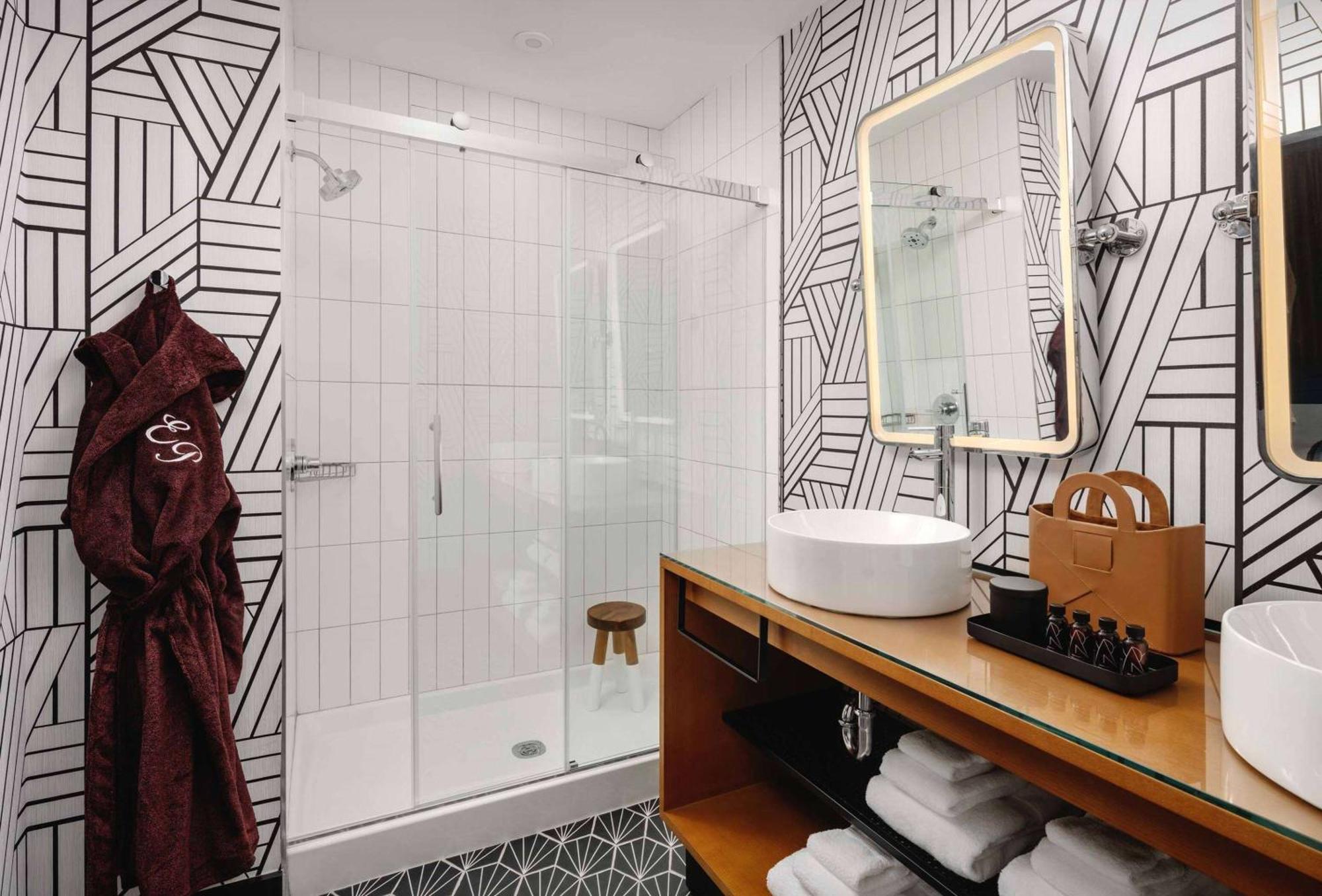 Hotel Tupelo, A Wyndham Hotel ภายนอก รูปภาพ