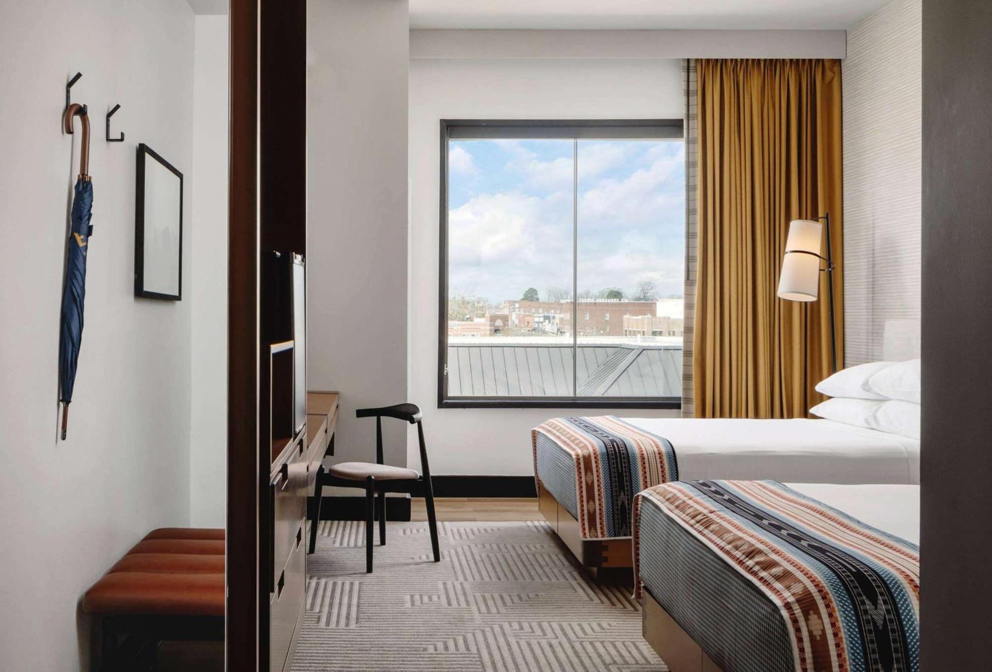 Hotel Tupelo, A Wyndham Hotel ภายนอก รูปภาพ